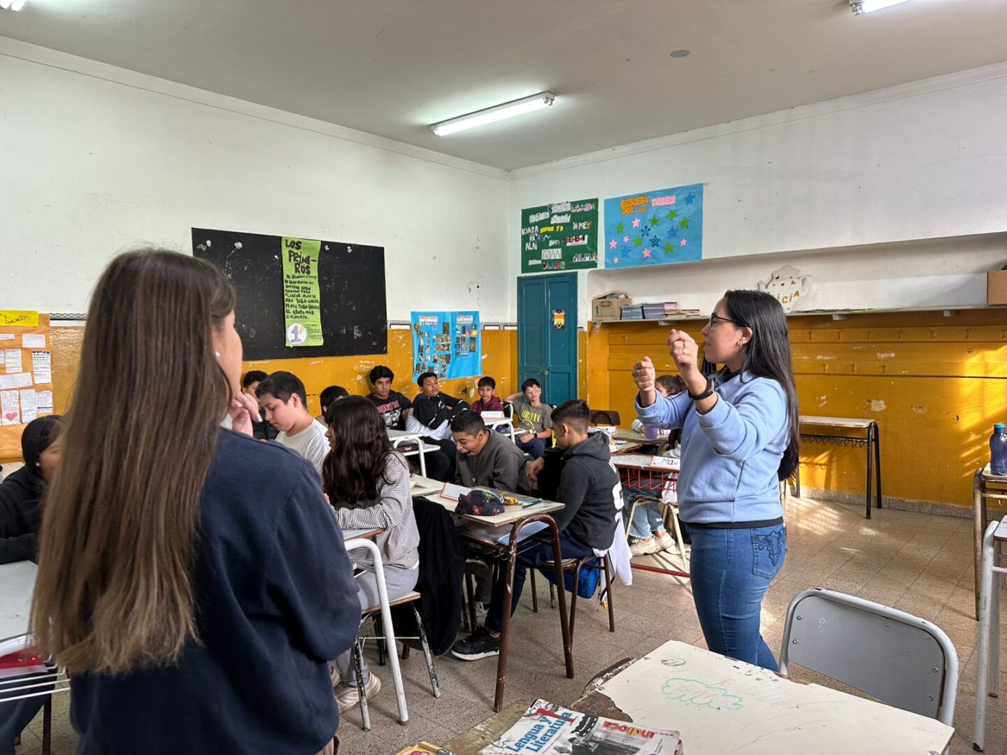 Las Ventajas de Permanecer en la Escuela